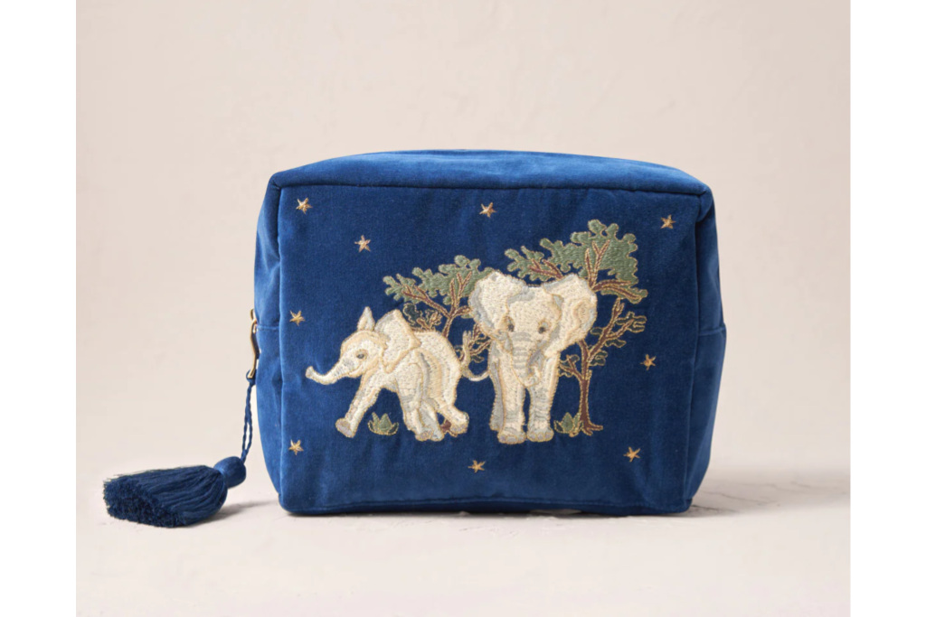 Blue wash bag with elephants