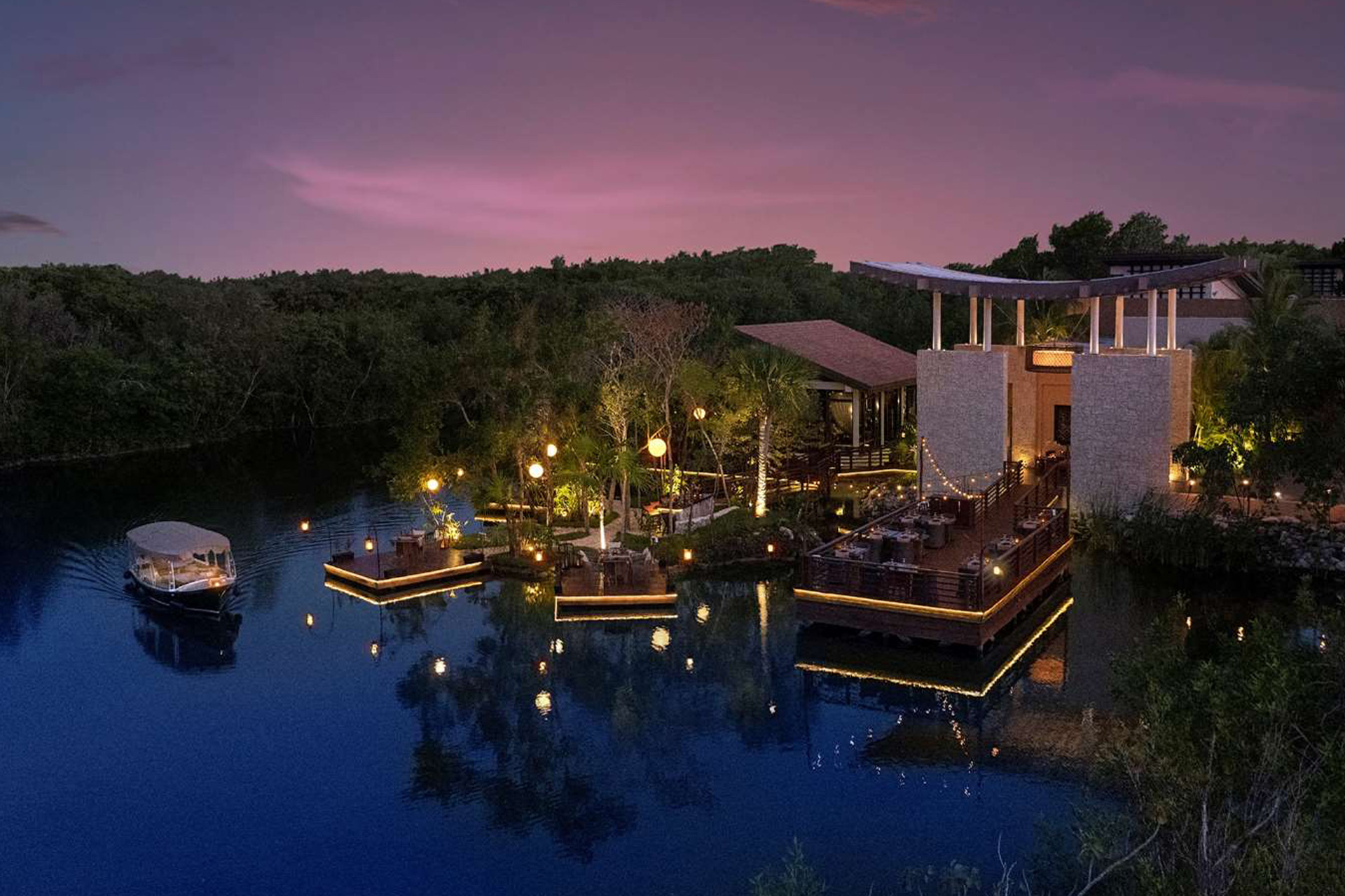 Outdoor restaurant at Banyan Tree Mayakoba