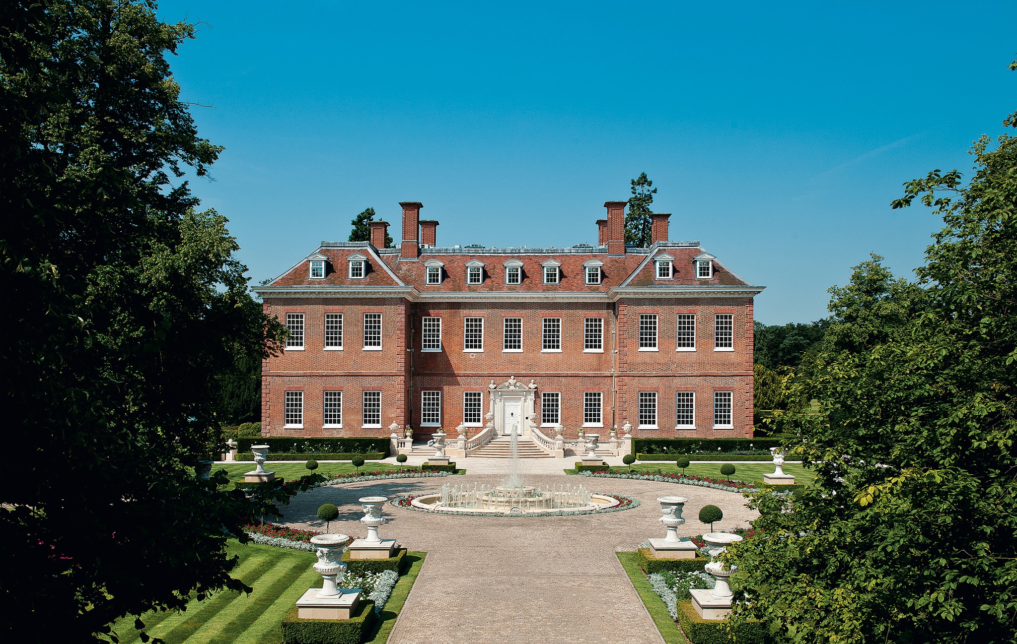 Look Inside This £75 Million Mansion Featured in the James Bond Films