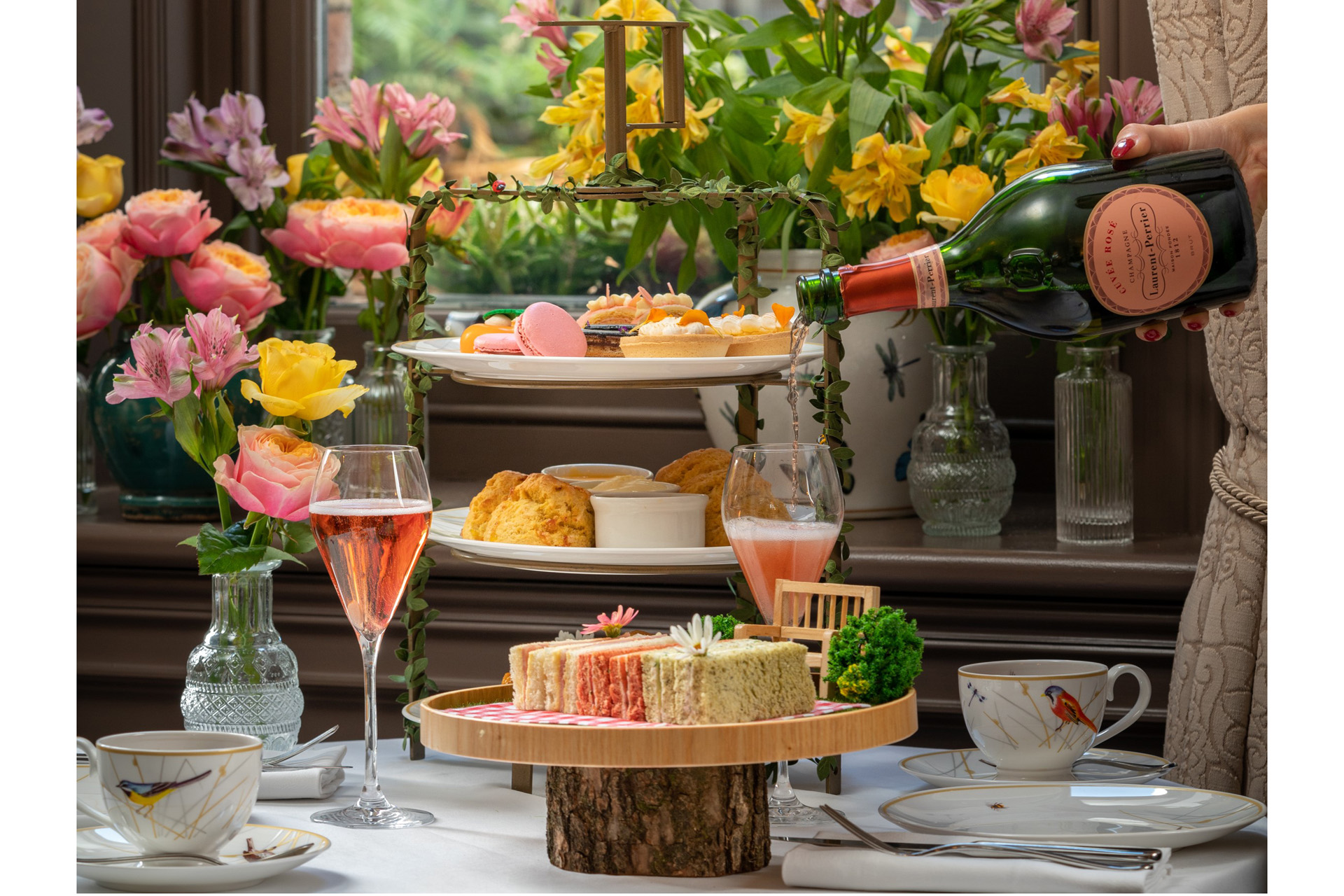 Afternoon tea at 11 Cadogan Gardens