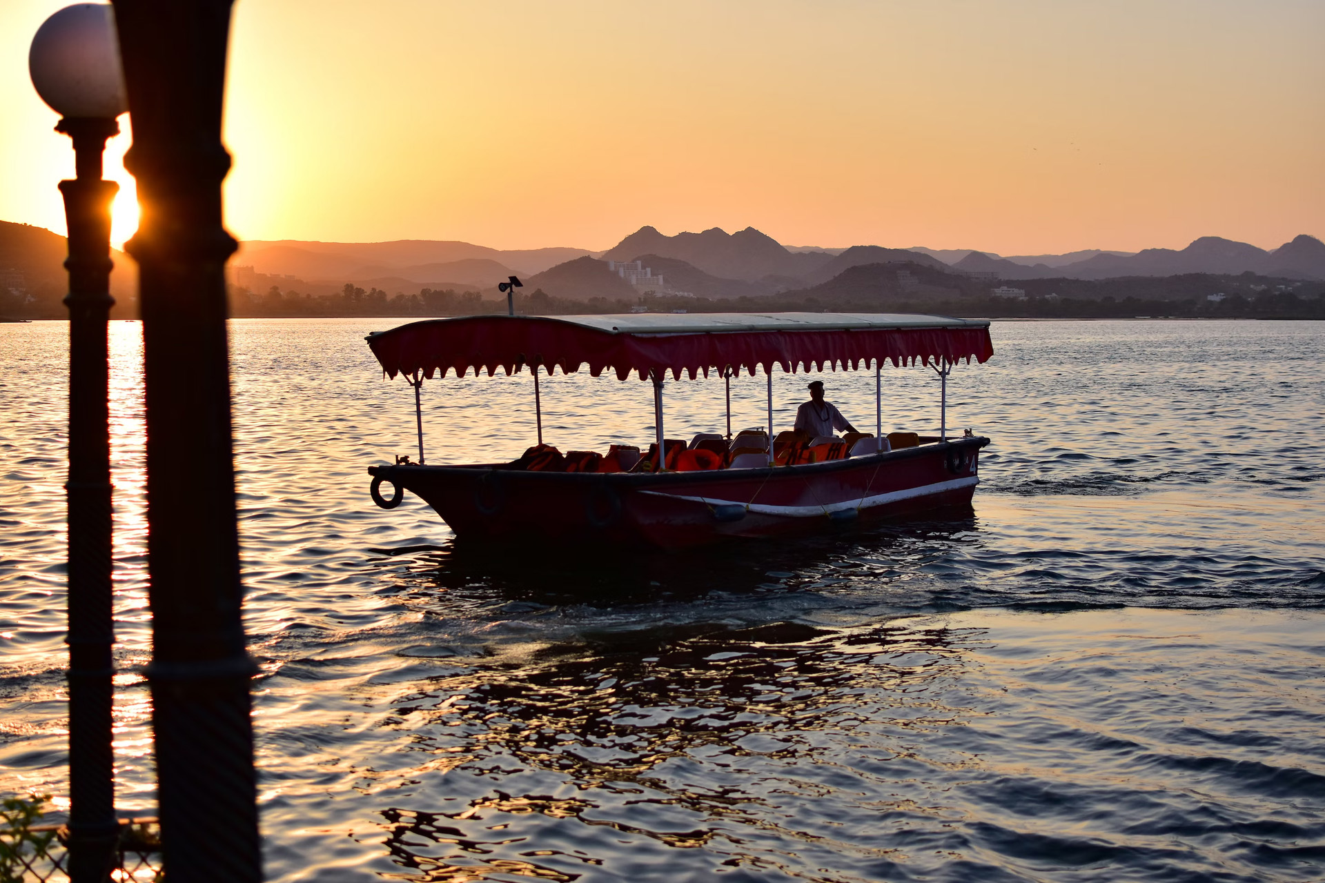 Lake Pichola Boat Ride