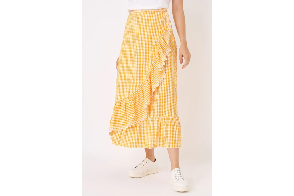 Woman in yellow skirt