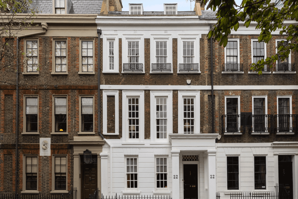 Historic Cheyne Row manor houses