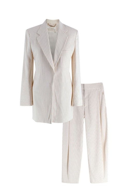 Striped suit | what to wear to Chelsea Flower Show