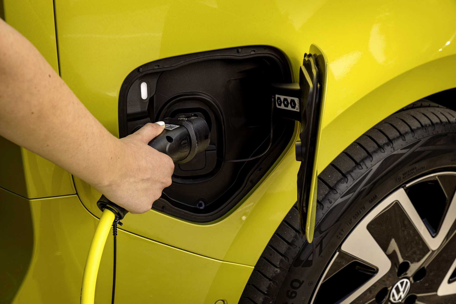 Charging the Volkswagen ID Buzz