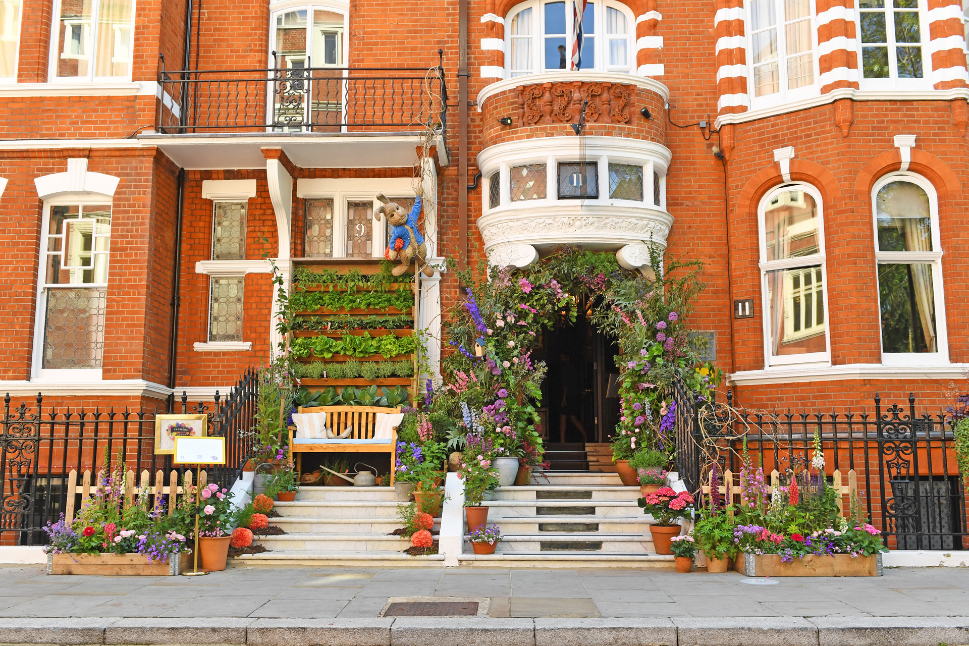 Chelsea in Bloom Launches With Theme "Flowers On Film" In Line With RHS Chelsea Flower Show Launch