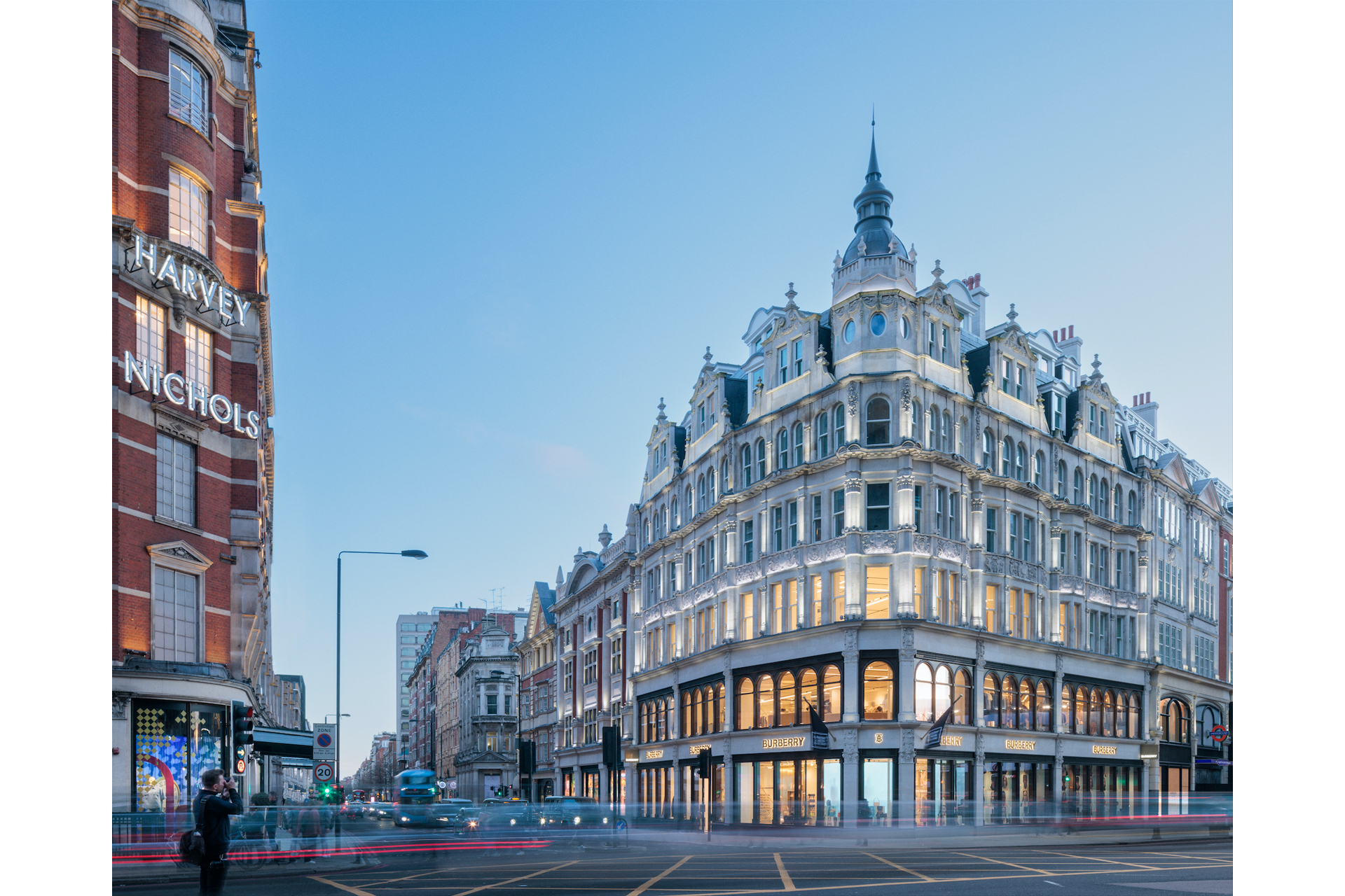 View of Knightsbridge Gardens from street