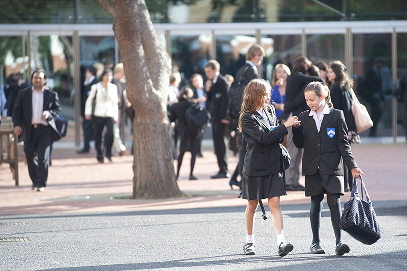 Latymer Upper Girls walk to school