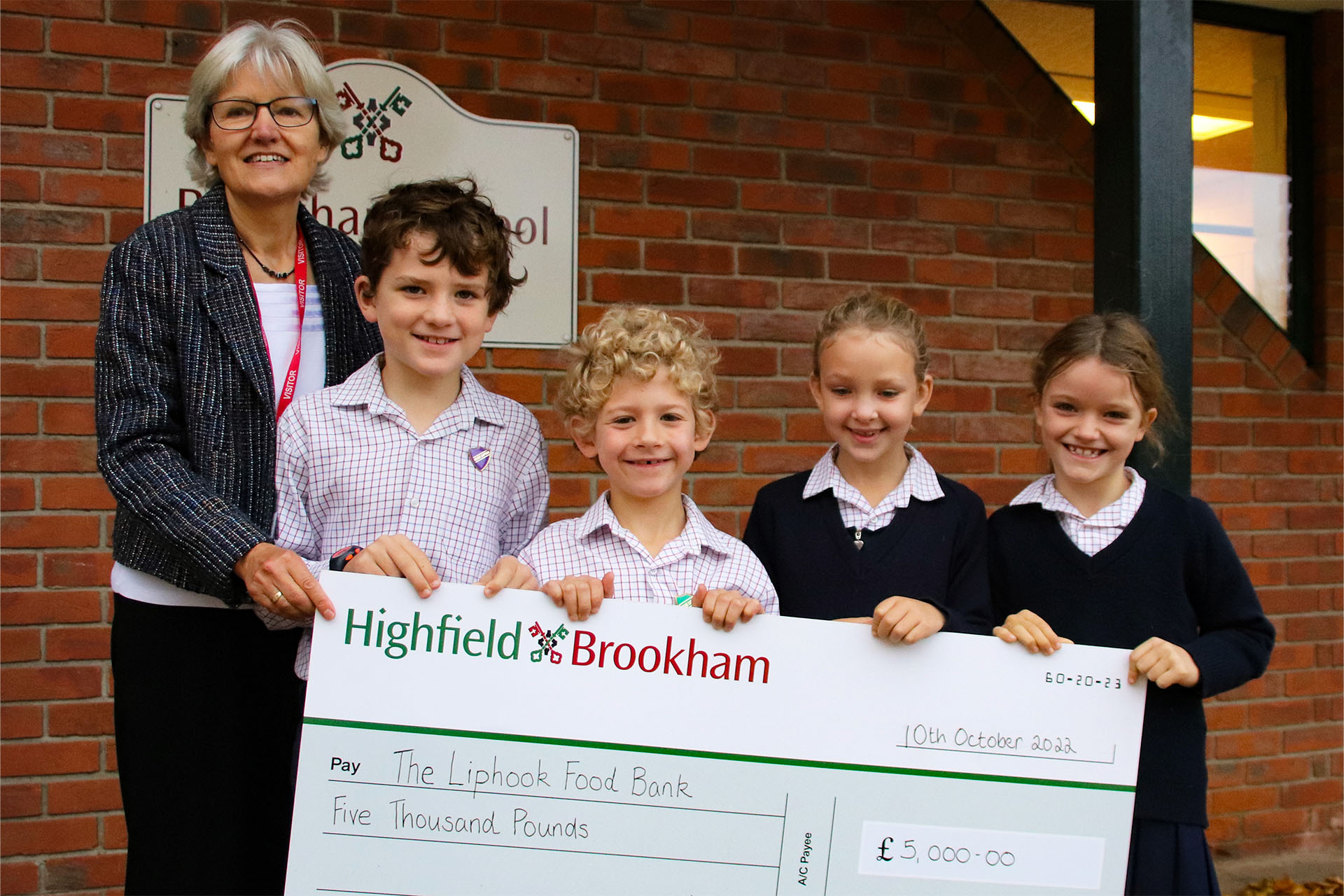 Pupils Boost Food Bank Coffers
