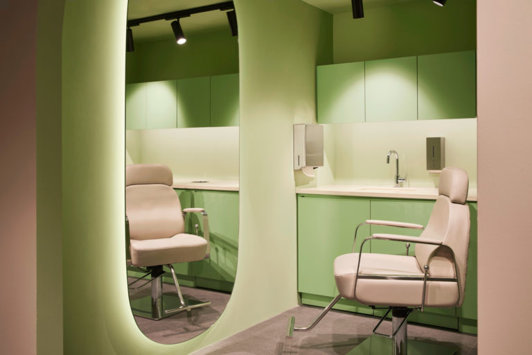 Mejuri best sale piercing studio