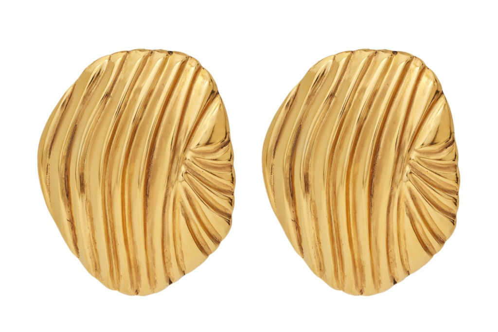 Gold textured earrings