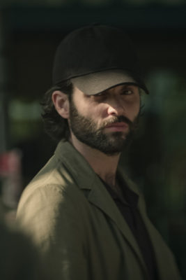 Penn Badgley as Joe Goldberg in episode 406 of You