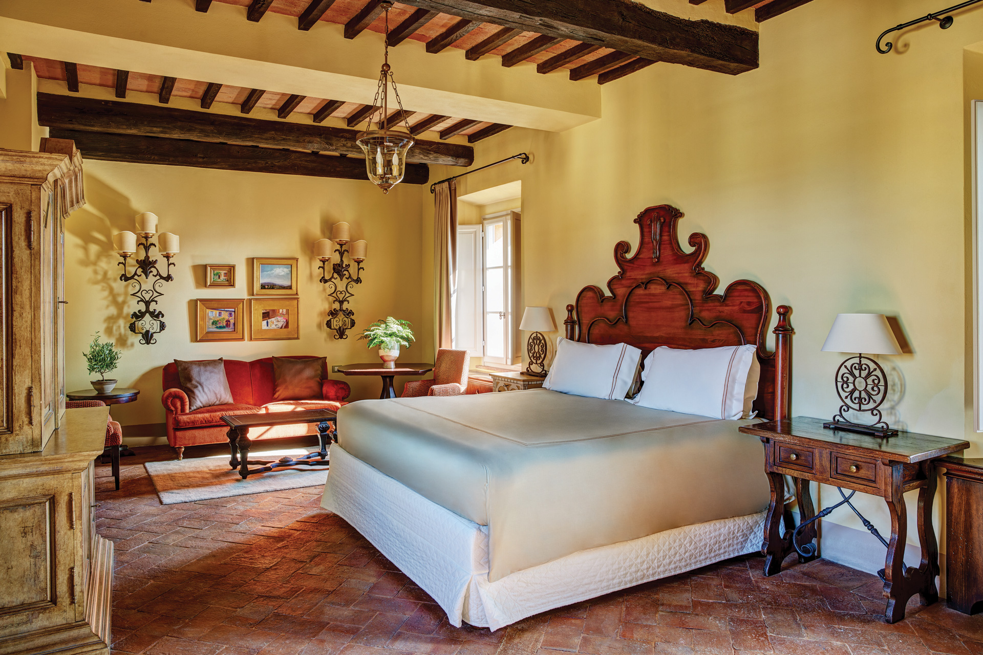 bedroom at Castello di Casole