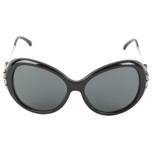 Black sunglasses