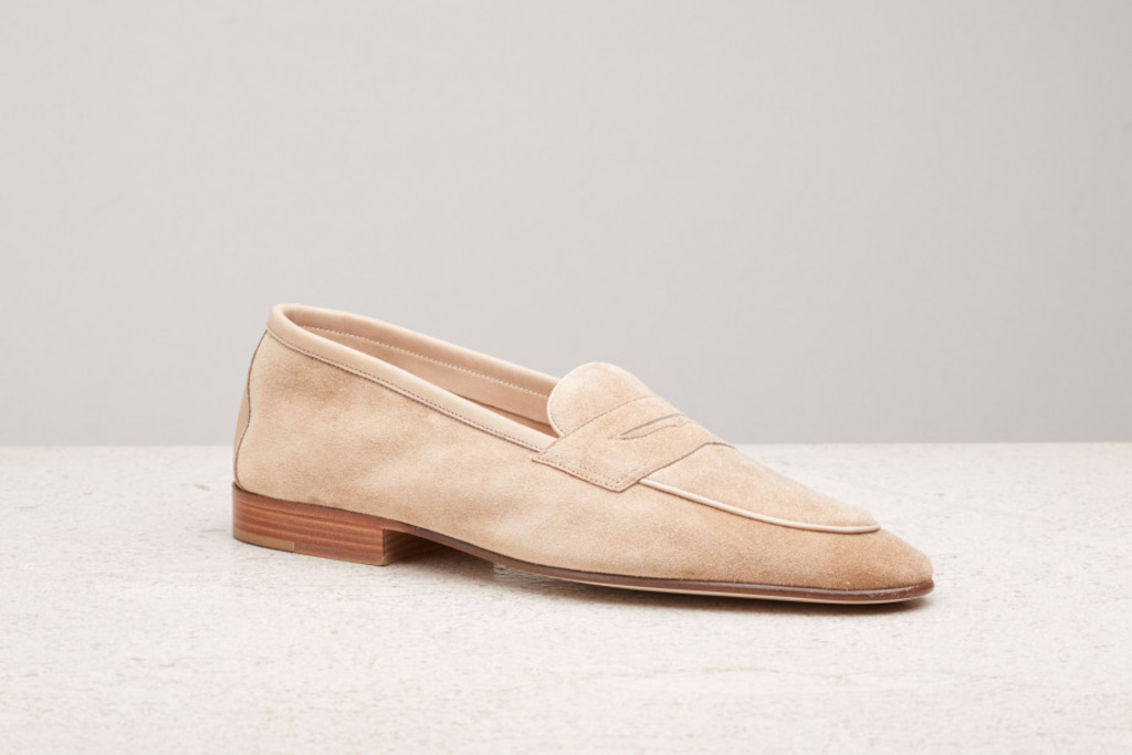 Velvet shoe