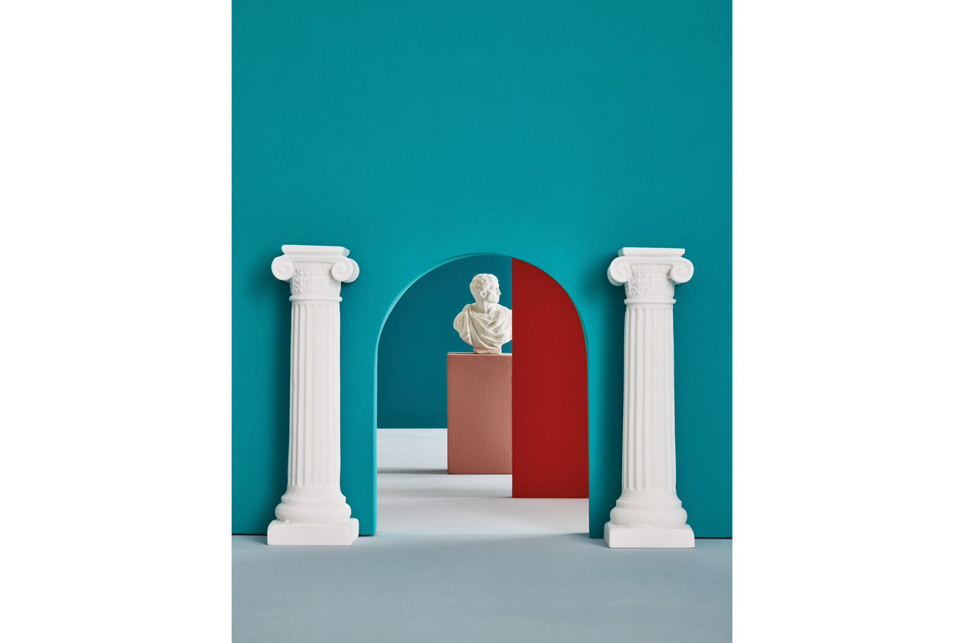 Graphenstone X Ashmolean showing Kingfisher blue and Samurai and Indian Terracotta on the plinth