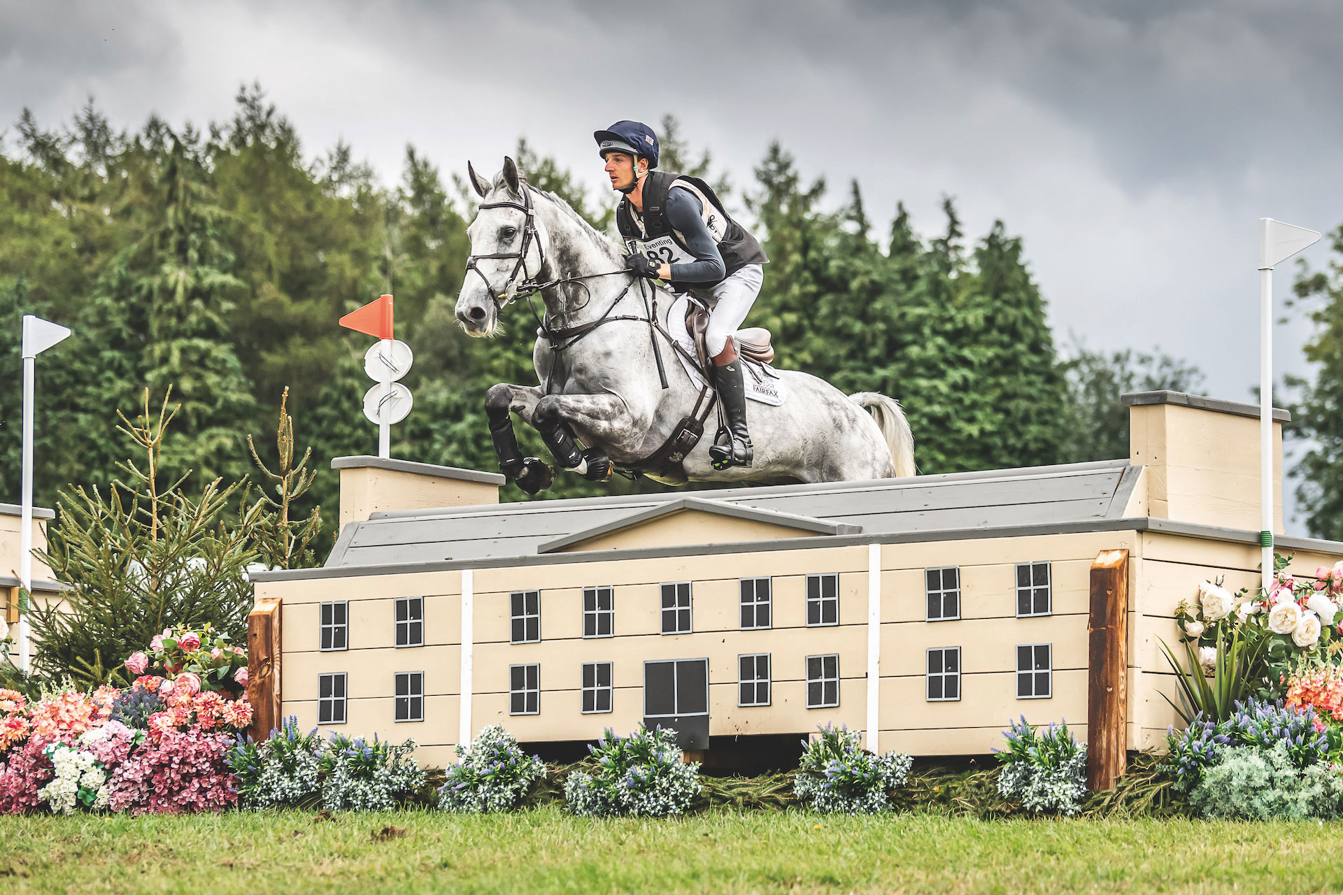 Crosscountry jumping at Cornbury Horse Trials