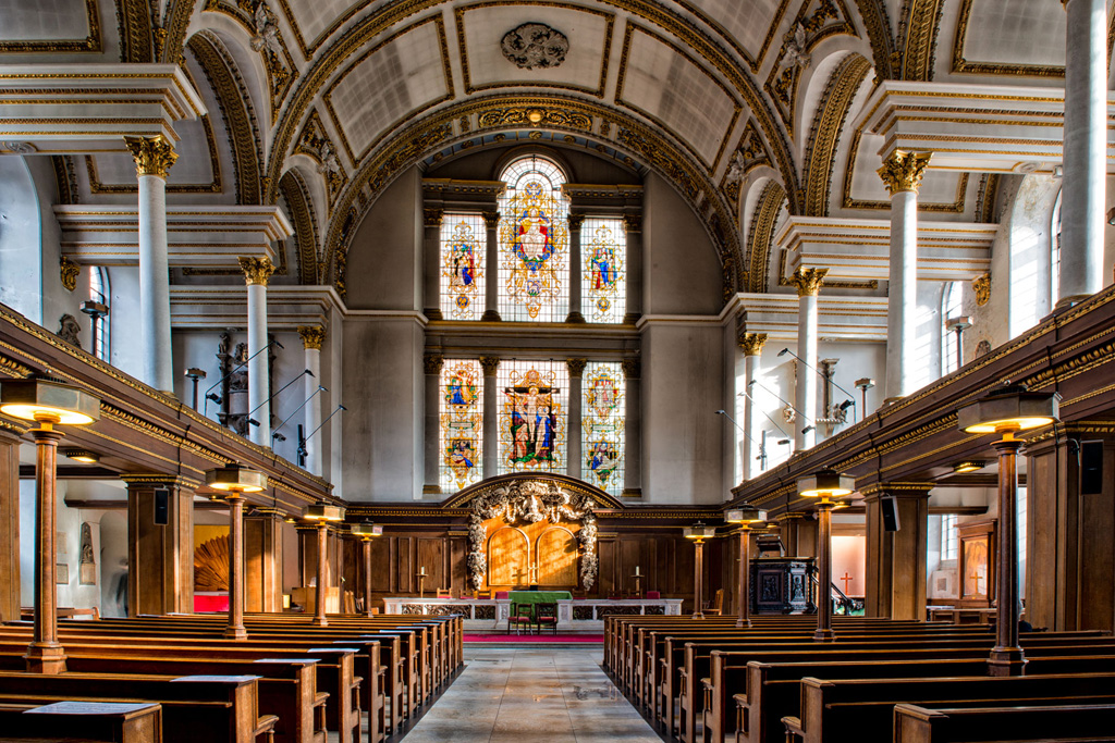 The Nave of St James's Church