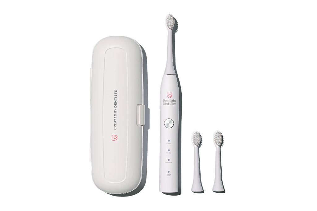 White electric toothbrush set