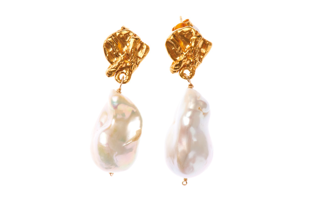 Gold and pearl earrings