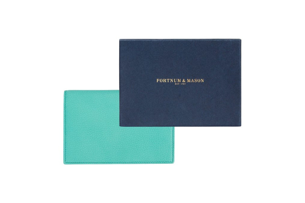 Blue case with F&M box