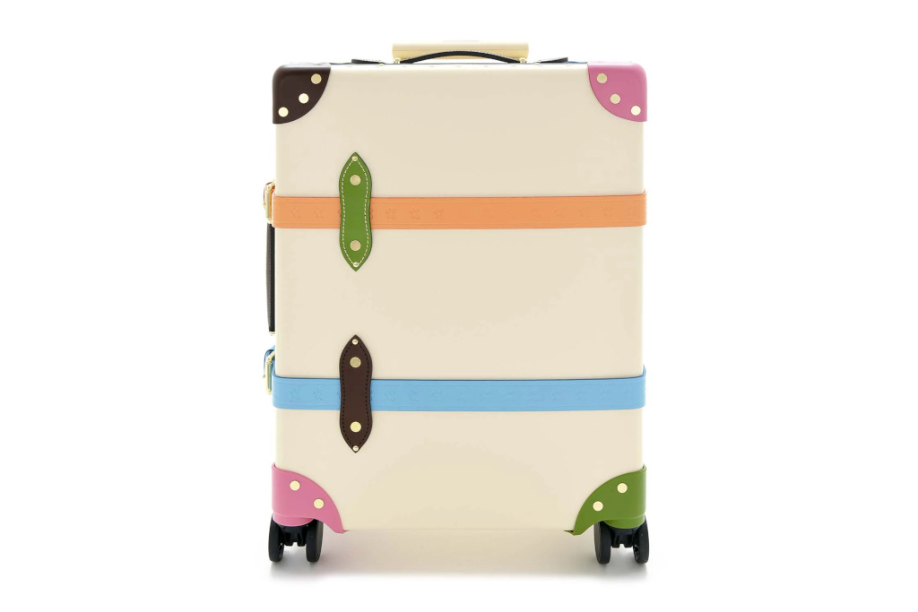 Multicoloured hand luggage case