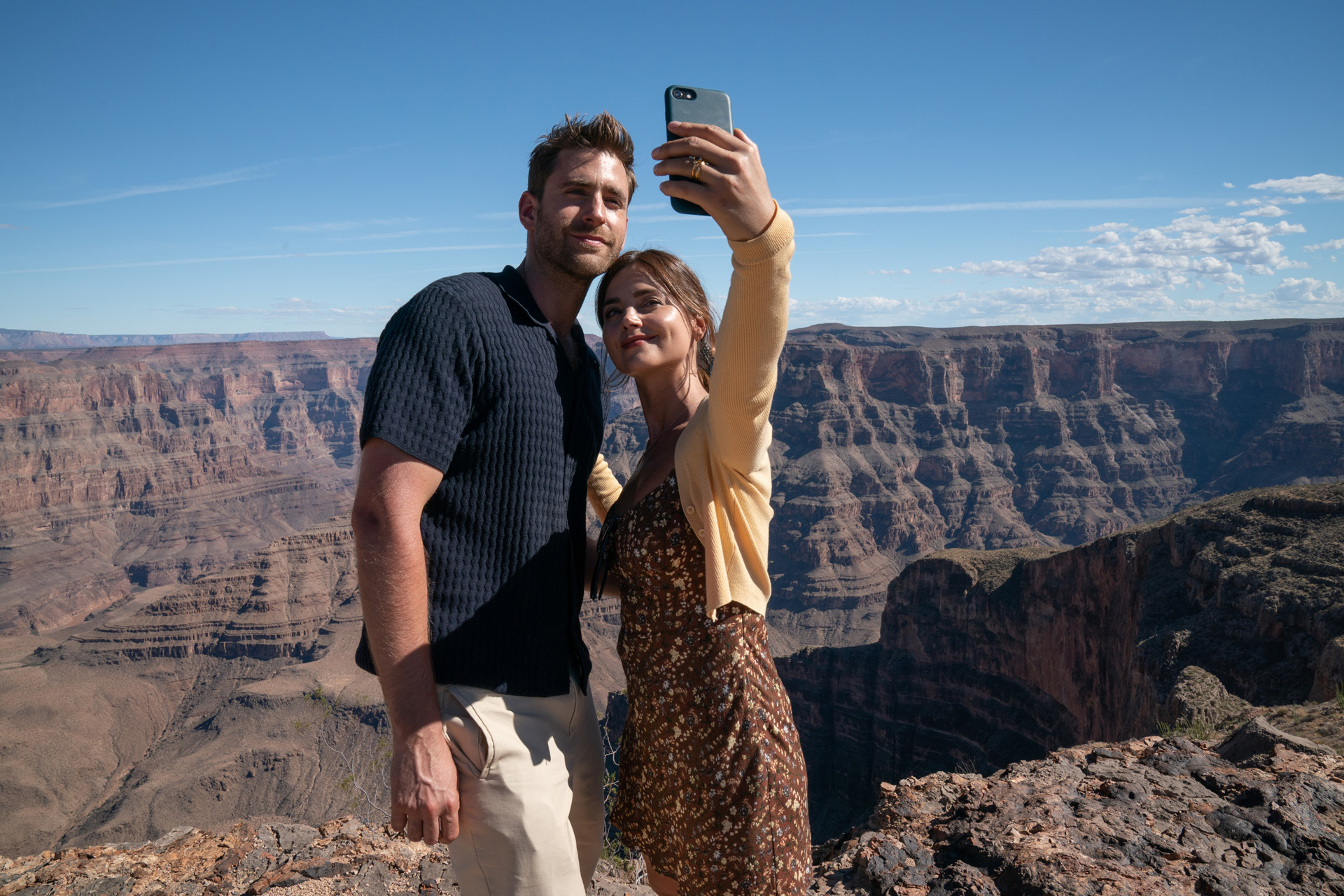 Oliver Jackson-Cohen as Will Taylor and Jenna Coleman as Liv Taylor in Wilderness