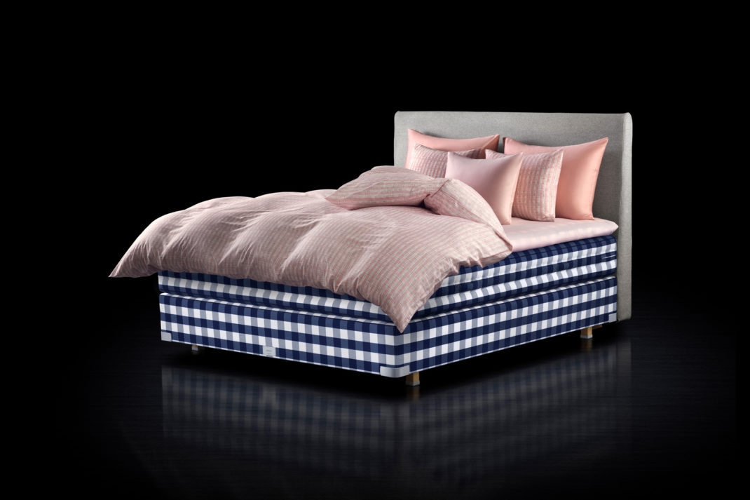 Hästens' Blue Check The Story Behind The Bed Maker’s Pattern