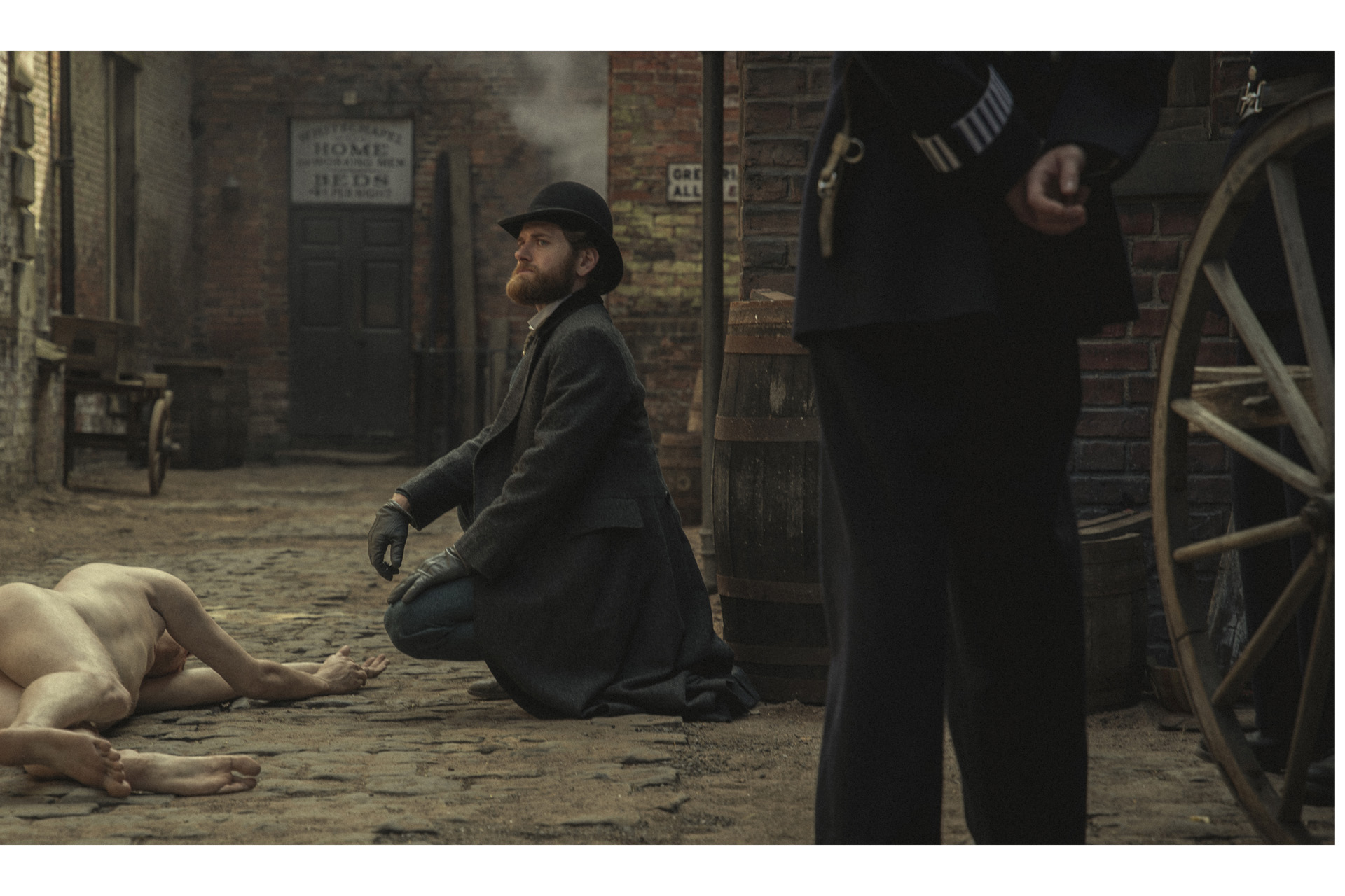 Kyle Soller as DI Hillinghead in Bodies