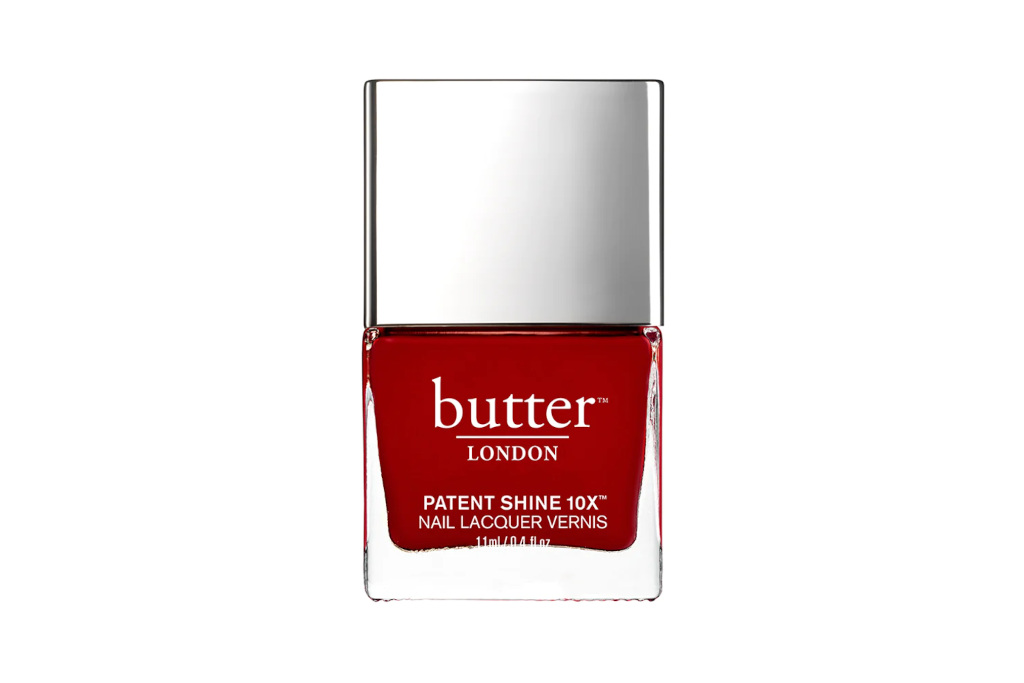 Red nail varnish