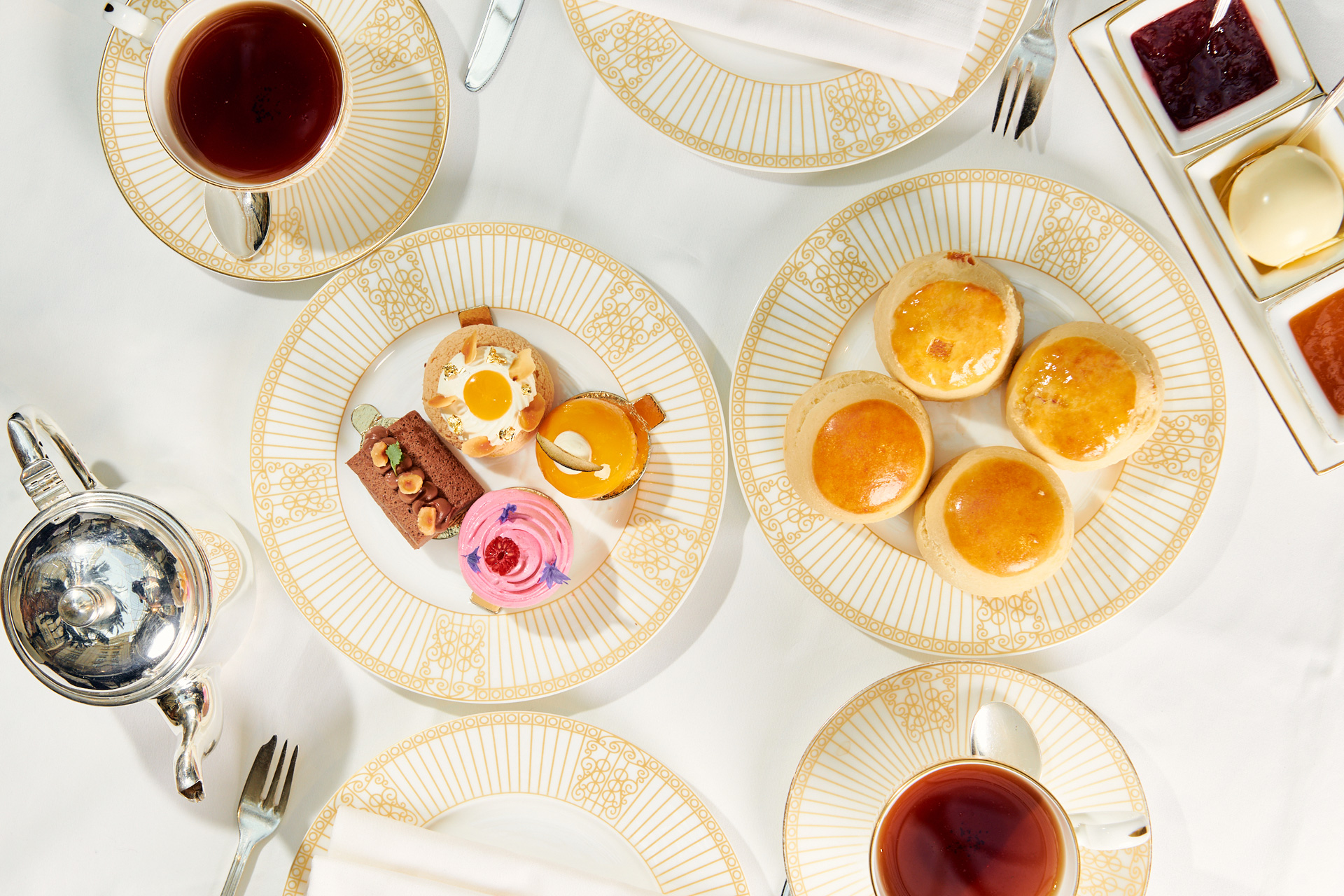 Afternoon tea at Landmark London