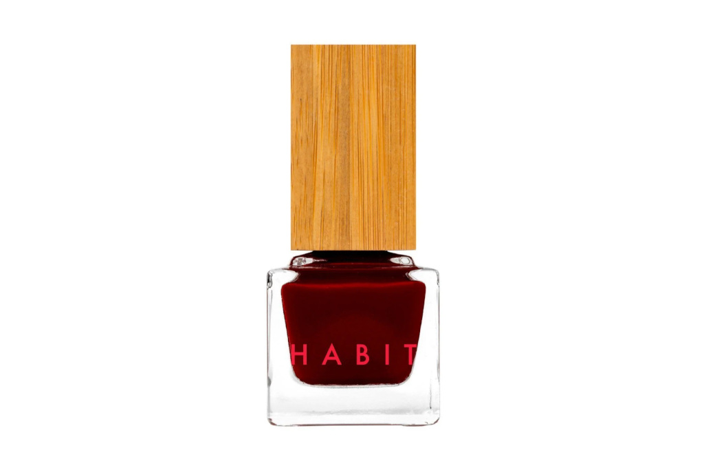 Red nail varnish