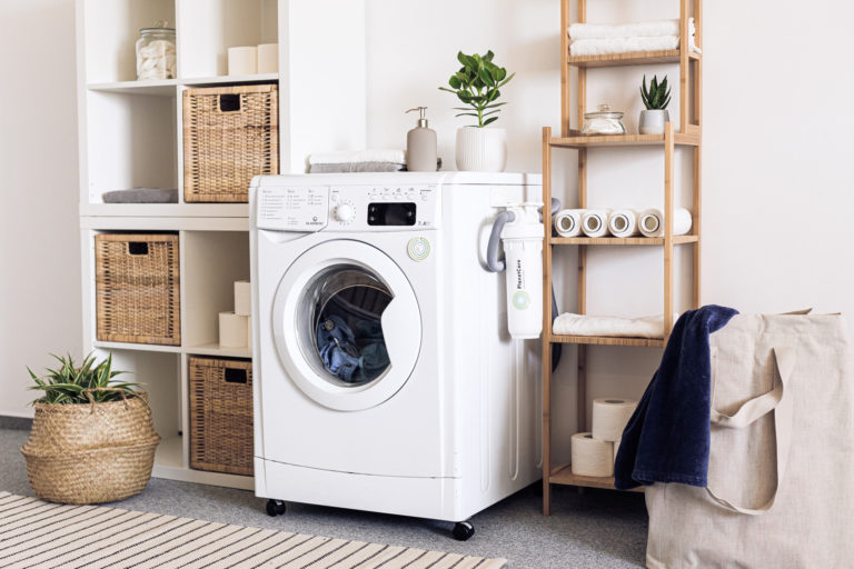 The Green Coach: Is Our Laundry Harming Us – And The Planet?