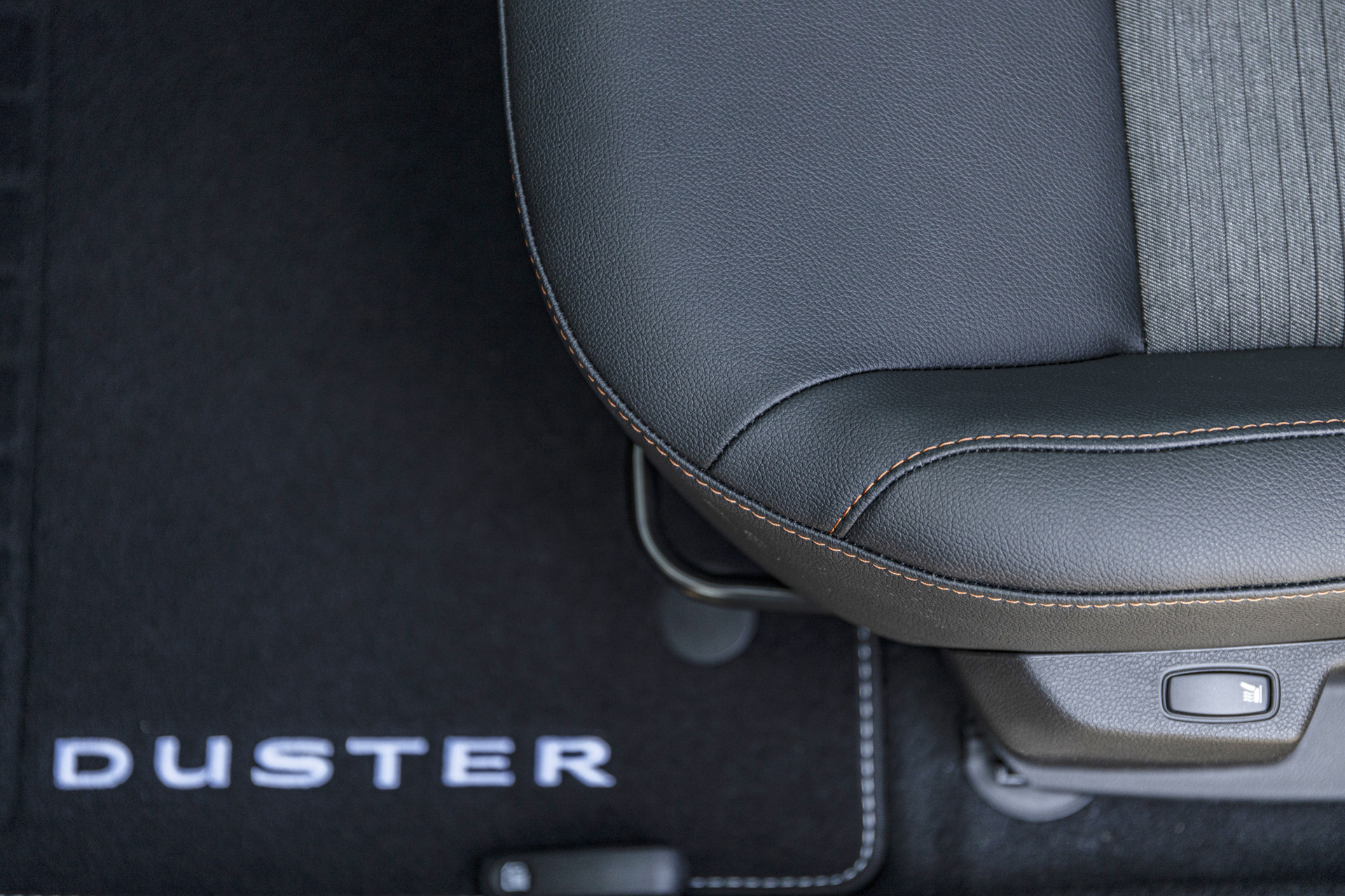 Seat inside the Dacia Duster Extreme SE Bi-Fuel