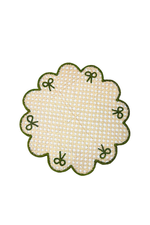 Scallop placemat