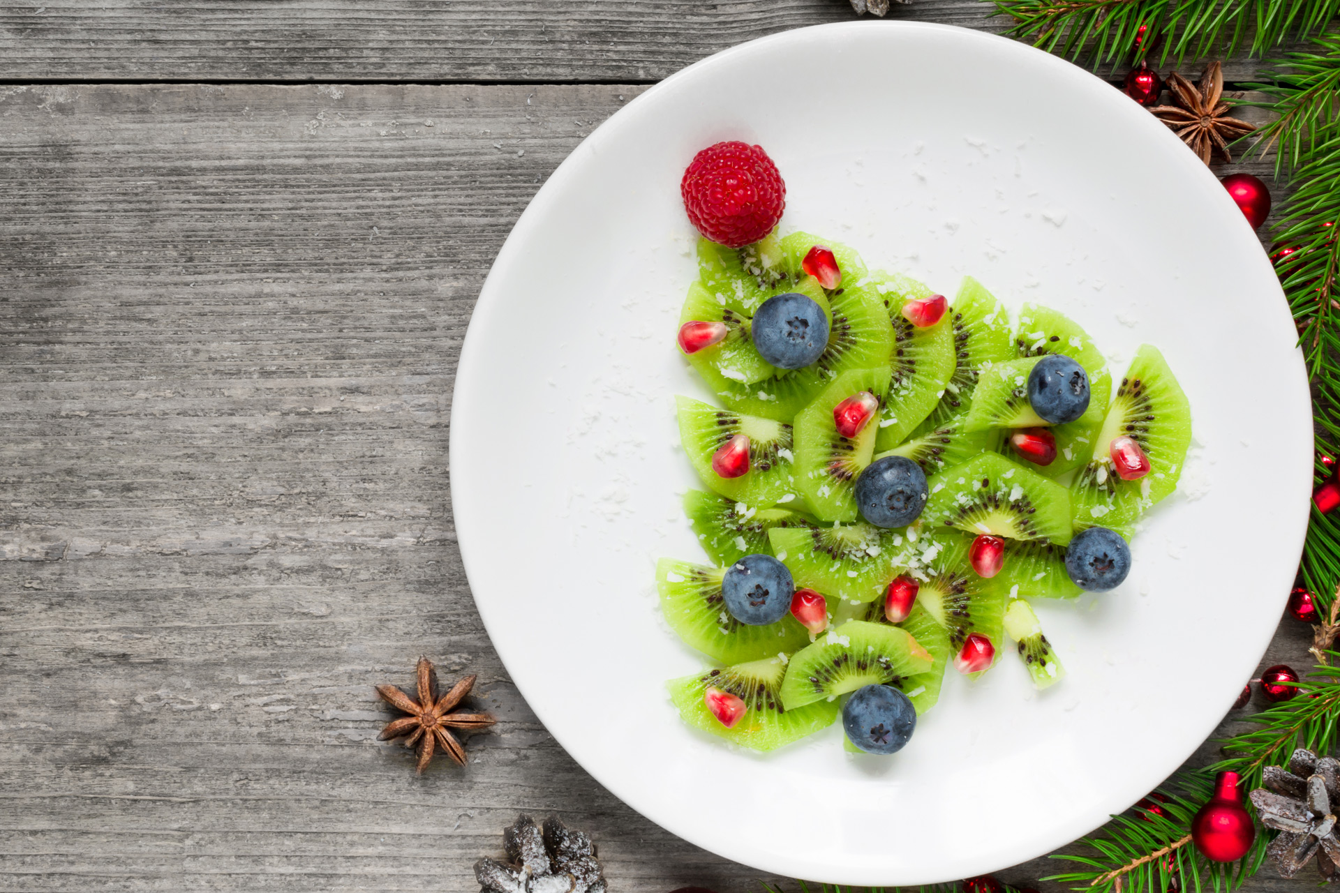 A Nutritionist’s Guide To Having A Healthy Christmas