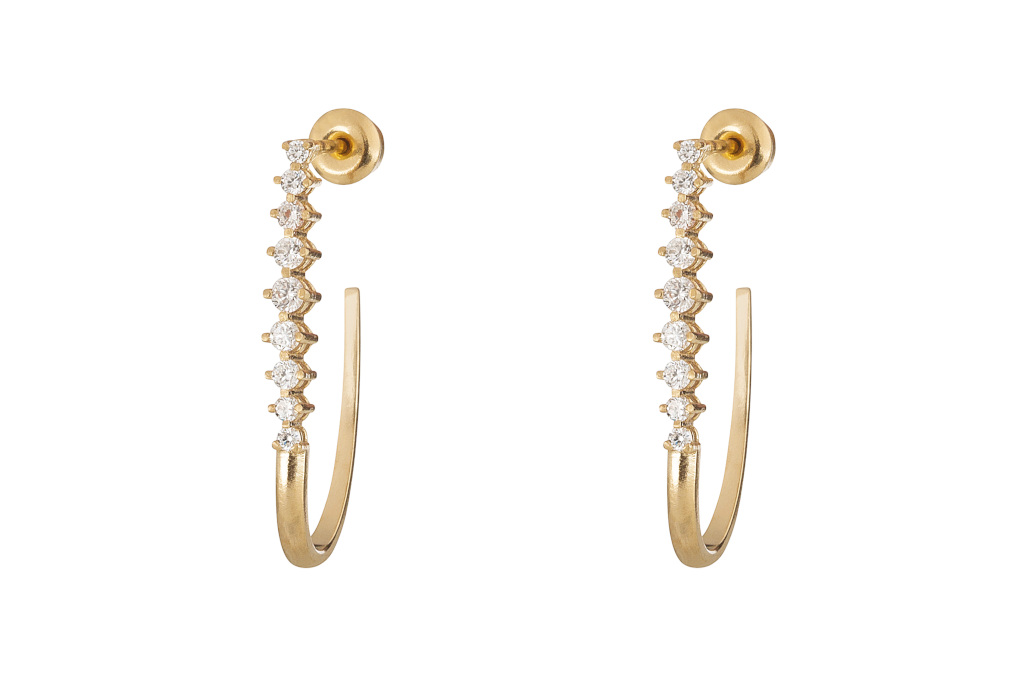 Gold studded earrings