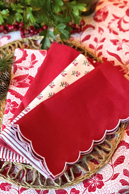 Scallop napkins