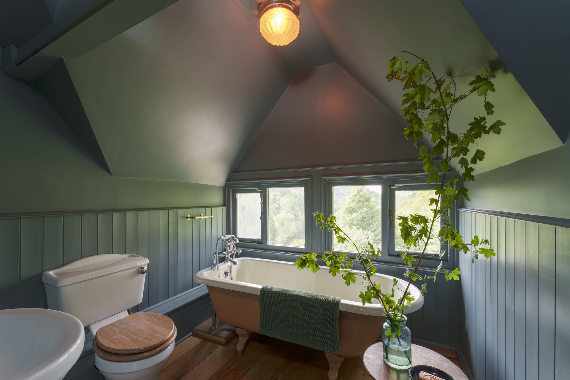 A bathroom in the Sex Education chalet