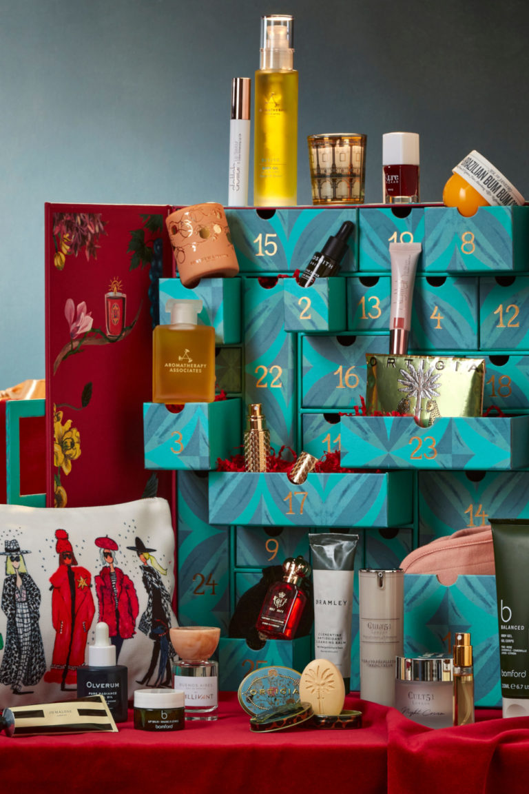 Look Inside The £6,000 Fortnum & Mason Christmas Hamper