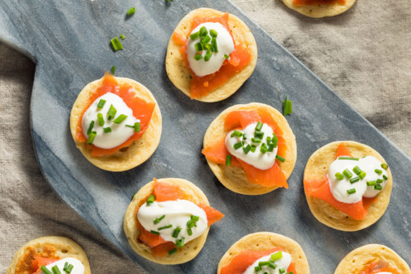 Smoked salmon blinis