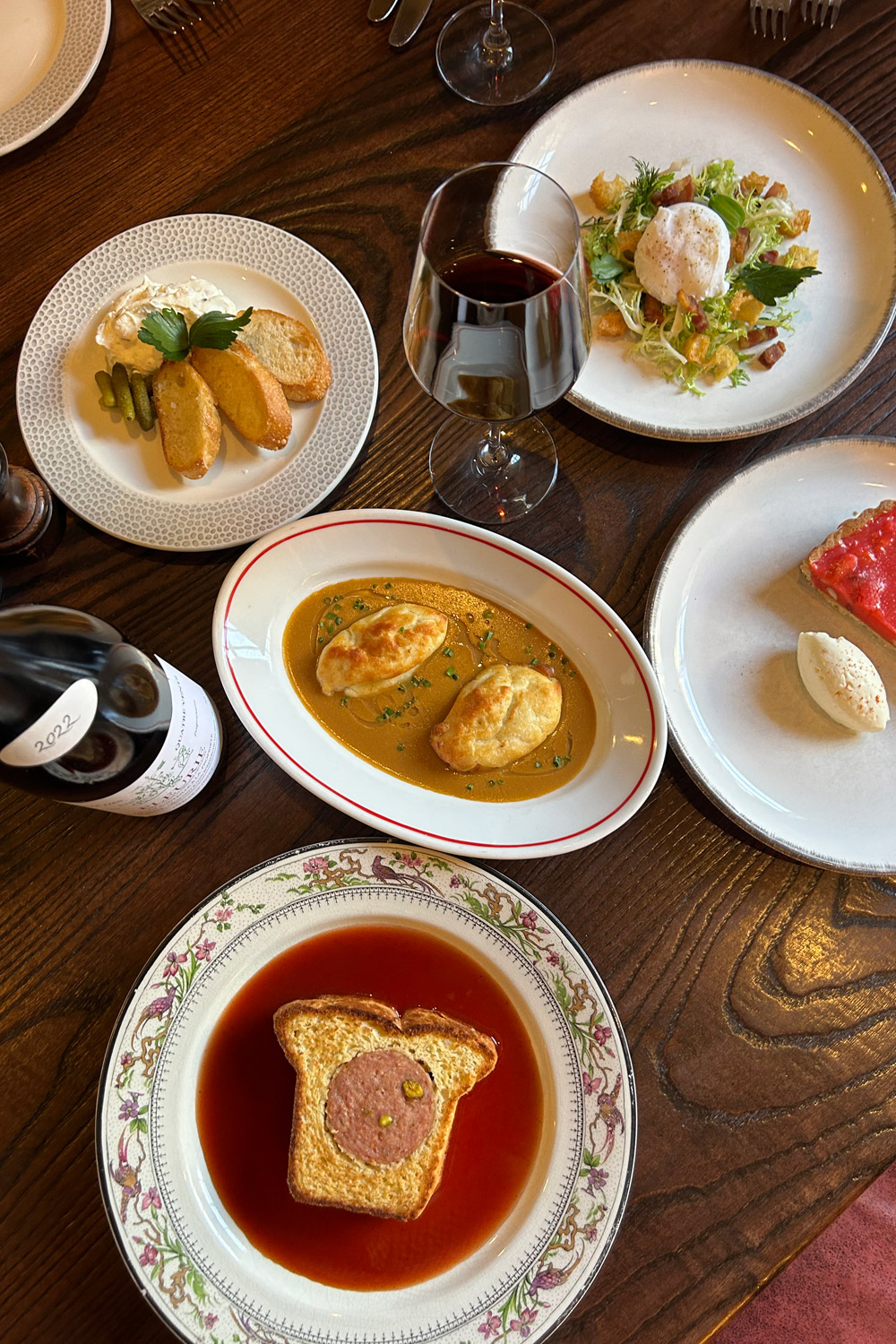 Food and wine at The Jugged Hare pub for Beaujolais Nouveau Day