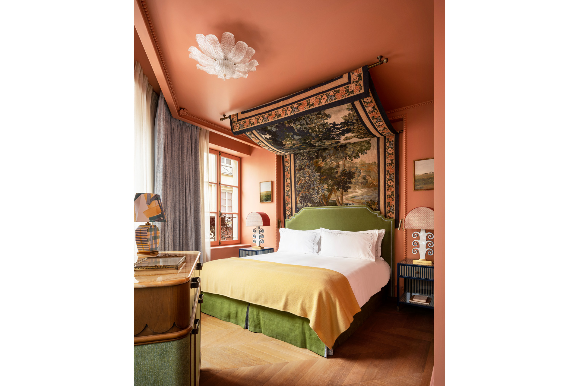 Le Grand Mazarin bedroom