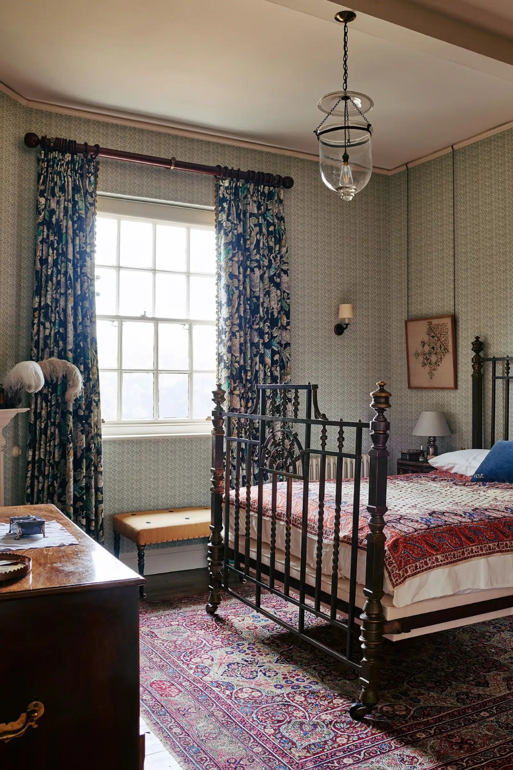 Max Rollitt bedroom