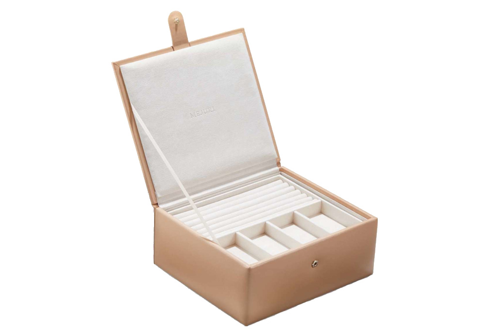 Beige jewellery case