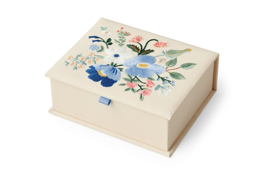 White keepsake box with embroidered flowers