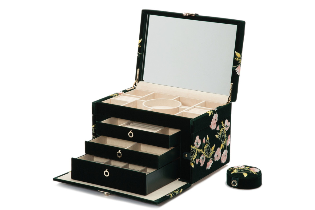 Black box with flowers