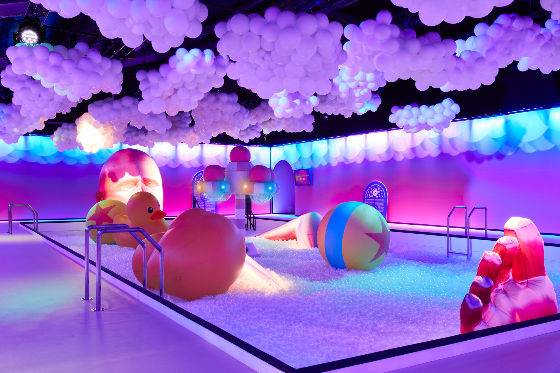 Dopamine Land in London: Immersive Multisensory Experience