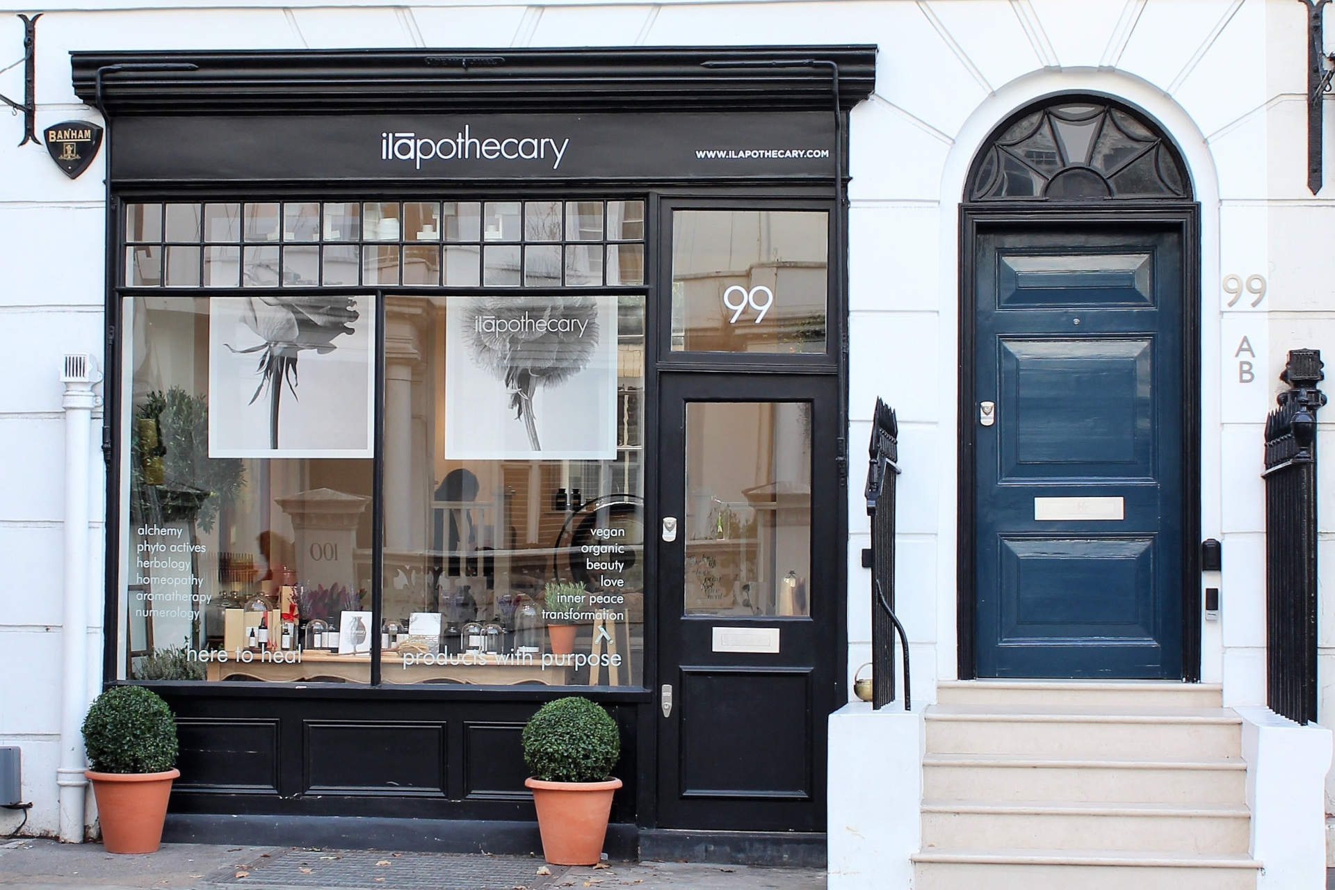 ilāpothecary shop front