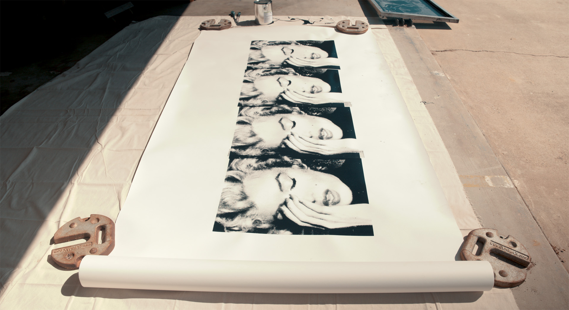 Images of Marilyn Monroe on a scroll